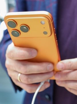 Для украинских чиновников посольство США в Киеве закупило сотню iPhone 17 на $85,7 тысяч