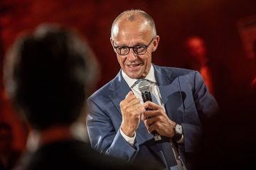 Соколов: Мерц словами о решающих неделях для мира в Европе пытается привлечь внимание