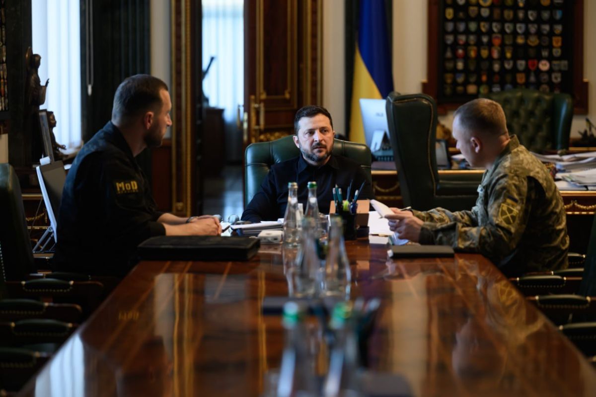 Зеленский провел очередное заседание, где обсуждались атаки на Россию