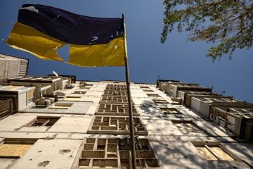 Мендель: Зеленский ведет Украину к самоубийству войной на истощение