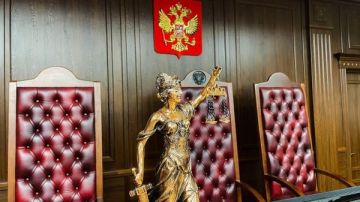 Жителя Крыма будут судить за "слитые" фото военного корабля