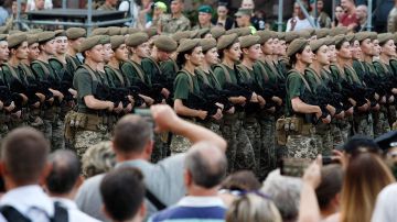 Лавров спрогнозировал скорое начало мобилизации женщин на Украине