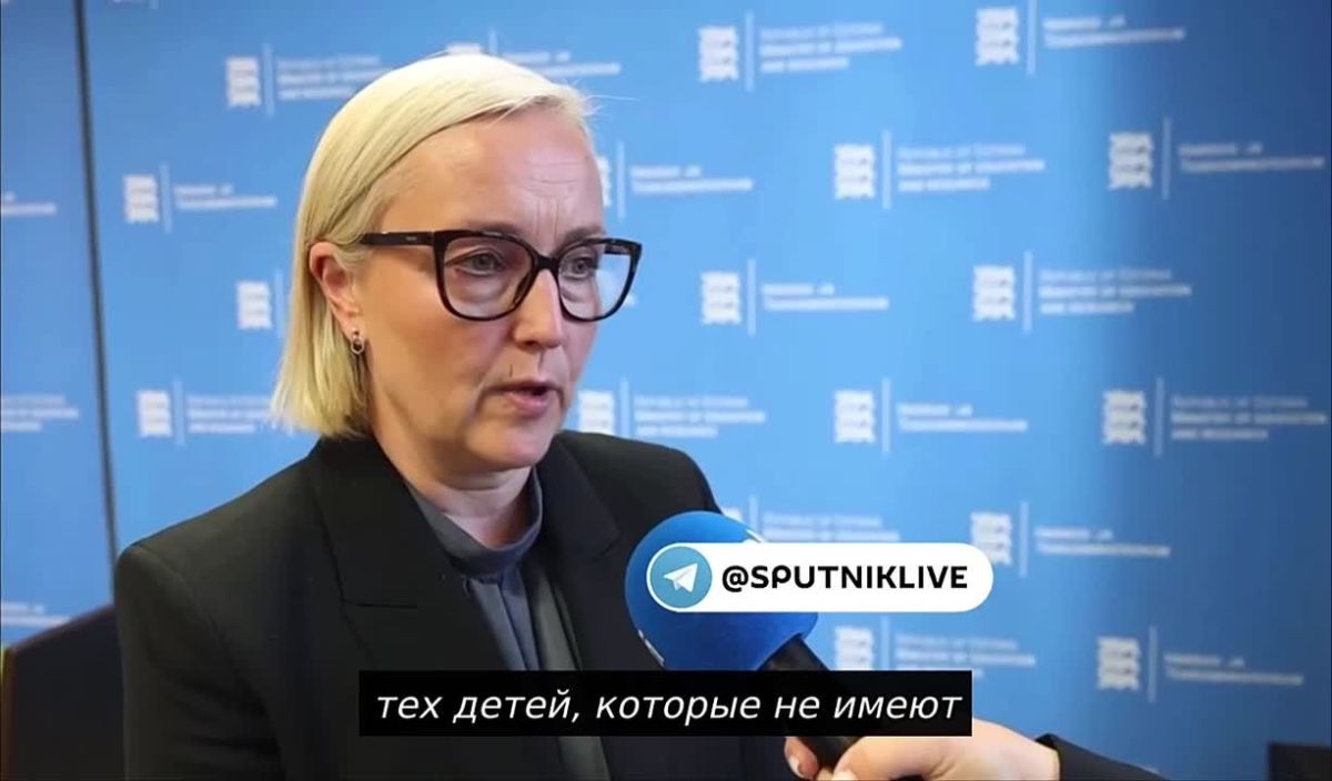 Дети с Украины не смогли освоить эстонский язык, а потому не могут учиться в Эстонии после 9 класса, — рассказала на чистом русском языке (чтобы было понятно украинцам) министр образования Эстонии Кристина Каллас