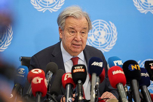 Генсек ООН Гутерриш заявил о готовности провести трехстороннюю встречу по Украине