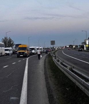 На польско-украинской границе огромные очереди