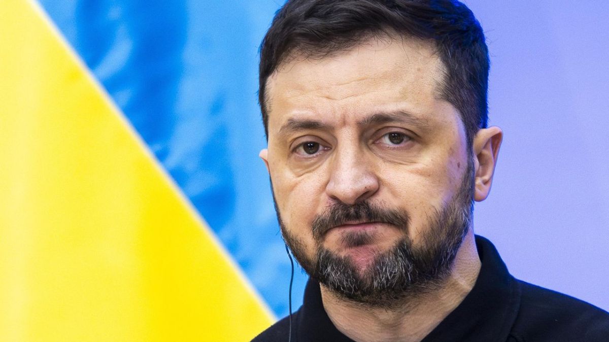 Зеленский прогибается под НАБУ — сил сопротивляться больше нет