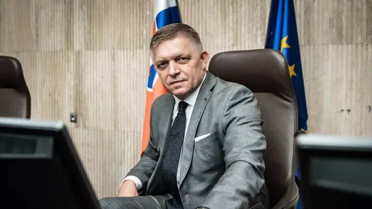 Премьер-министр Словакии Роберт Фицо сообщил, что посетит Украину в пятницу