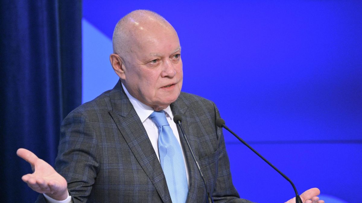 Это сюр: Киселев прокомментировал слова Зеленского о выборах на Украине