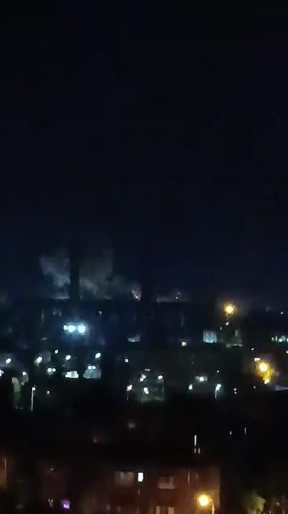 Чингис Дамбиев: Видео ракетно-дронового удара ВС РФ по целям в Киеве сегодня ночью