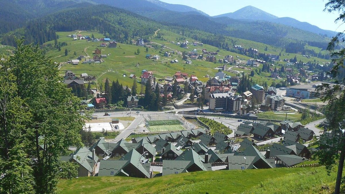 Кабмин Украины предпочёл курортный Буковель отчёту в парламенте