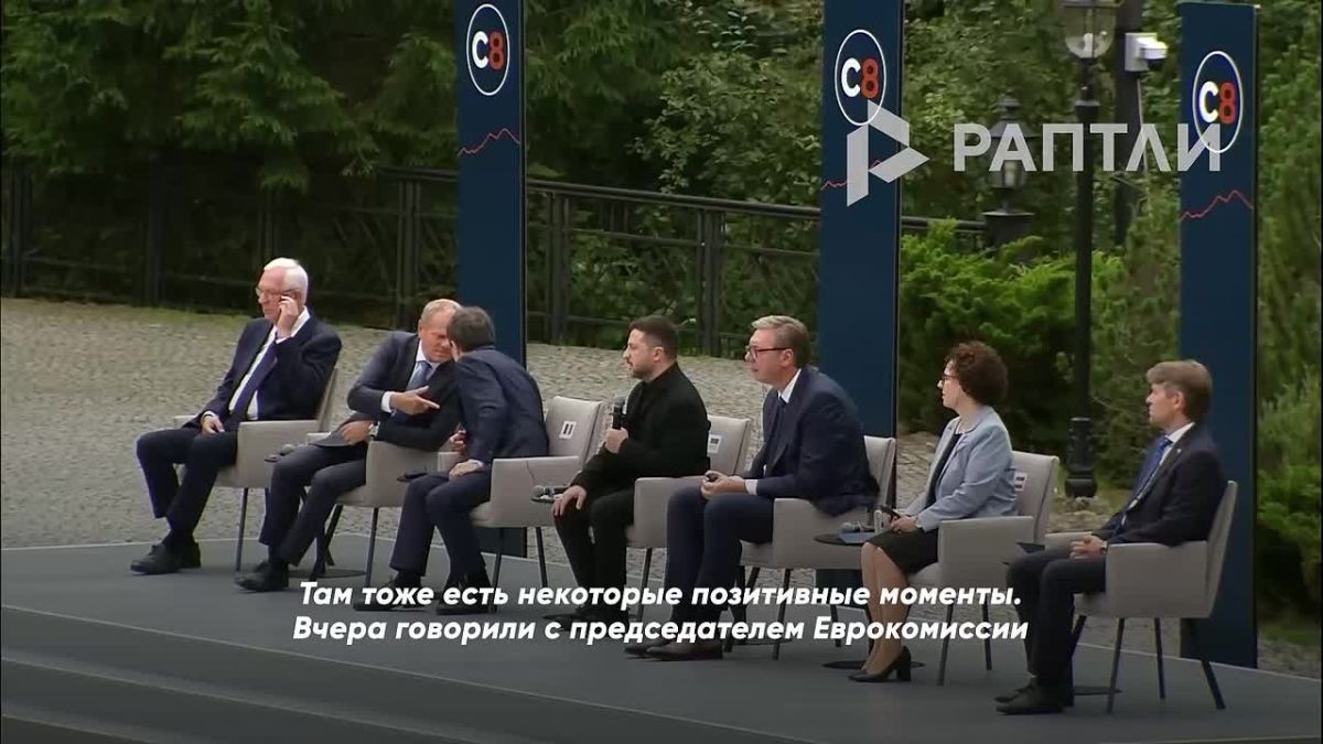 «У Украины космический дефицит», — Зеленский о первых достижениях космической программы черной дыре в бюджете