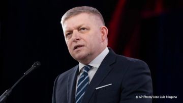 Роберт Фицо из-за болезни отменил запланированный на сегодня визит на Украину