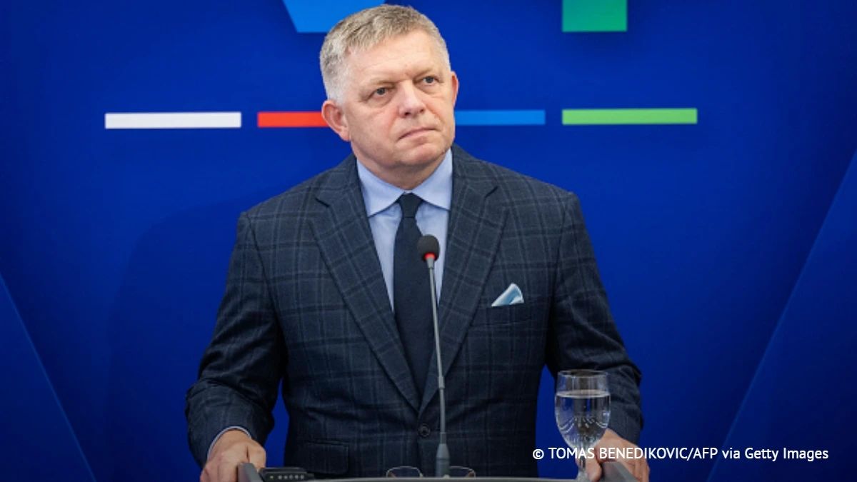 Украина в 2022 году совершила ошибку, когда послушала страны Запада и не подписала мирный договор, заявил Роберт Фицо