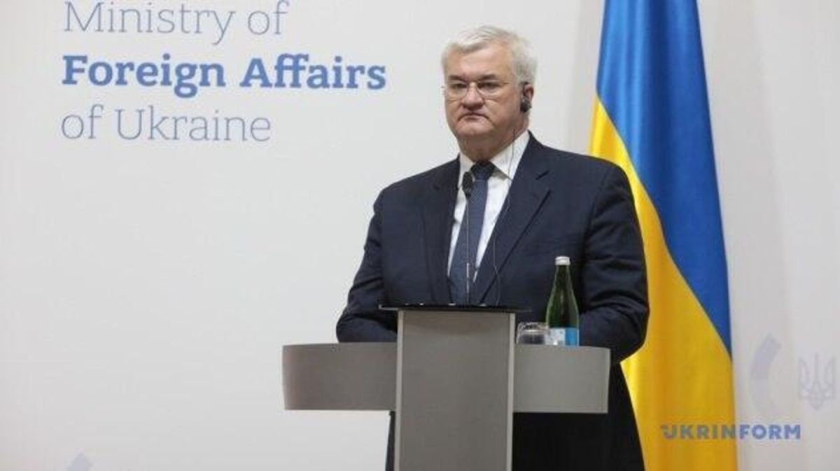 Украинский МИД поблагодарил Трампа за "адские санкции"