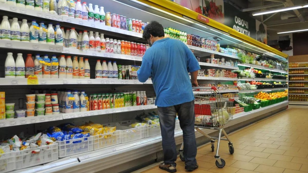 Украина осталась без 1,3 млрд гривен и с дорогими продуктами