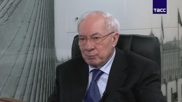 На Украине осталось 20 млн человек, заявил ТАСС Николай Азаров
