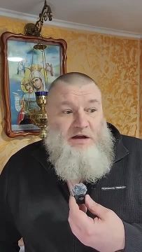 А в это время, из-за невозможности продать пшеницу, фермеры зерно перерабатывают на пилеты, чтобы ими топить зимой