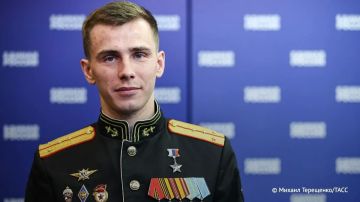 Выборы в РФ стали костью в горле Киеву, заявил начальник Главного штаба движения "Юнармия", лидер партийного списка "Единой России" Герой РФ Владислав Головин