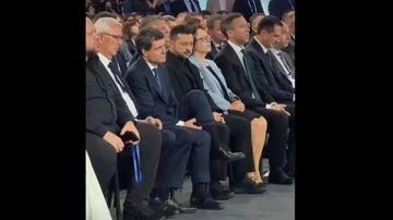 Эдуард Басурин: Кому что, а клоуну интересны носки