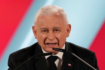 Экс-премьер Польши обвинил Украину в попытке втянуть его страну в конфликт