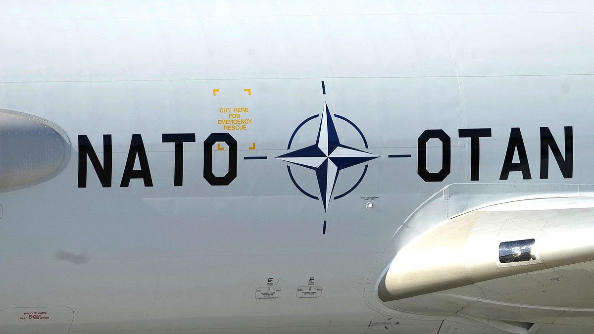 "Безумная авантюра": НАТО упрекнули за помощь Украине после ударов по России