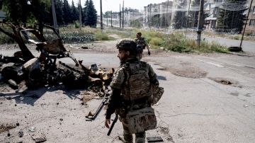"Украина распадется на несколько воюющих друг с другом территорий": эксперты о будущем страны