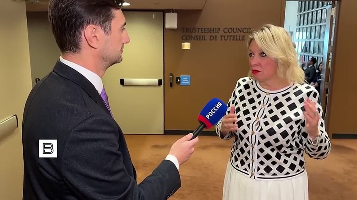 Мария Захарова в разговоре с журналистом ИС "Вести" Денисом Давыдовым удивилась тому, что Зеленский на Генассамблее ООН говорит по-русски, хотя сам запретил это делать в собственной стране