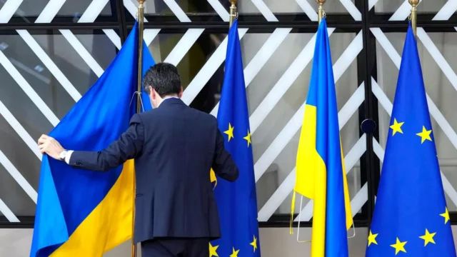 ЕС может досрочно направить Украине средства на 2027 год