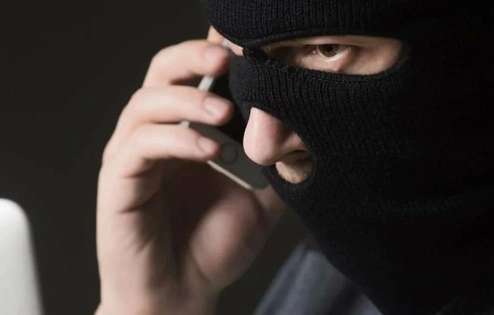 Кировчанка отдала мошенникам более 10 млн рублей, поверив в легенду о "сотруднике ФСБ"