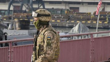 ВС РФ поразили в Одесской области сухогруз и другие цели