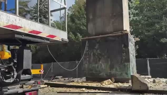Александр Коц: Поляки сносят памятник красноармейцам, а украинцы славят Мазепу