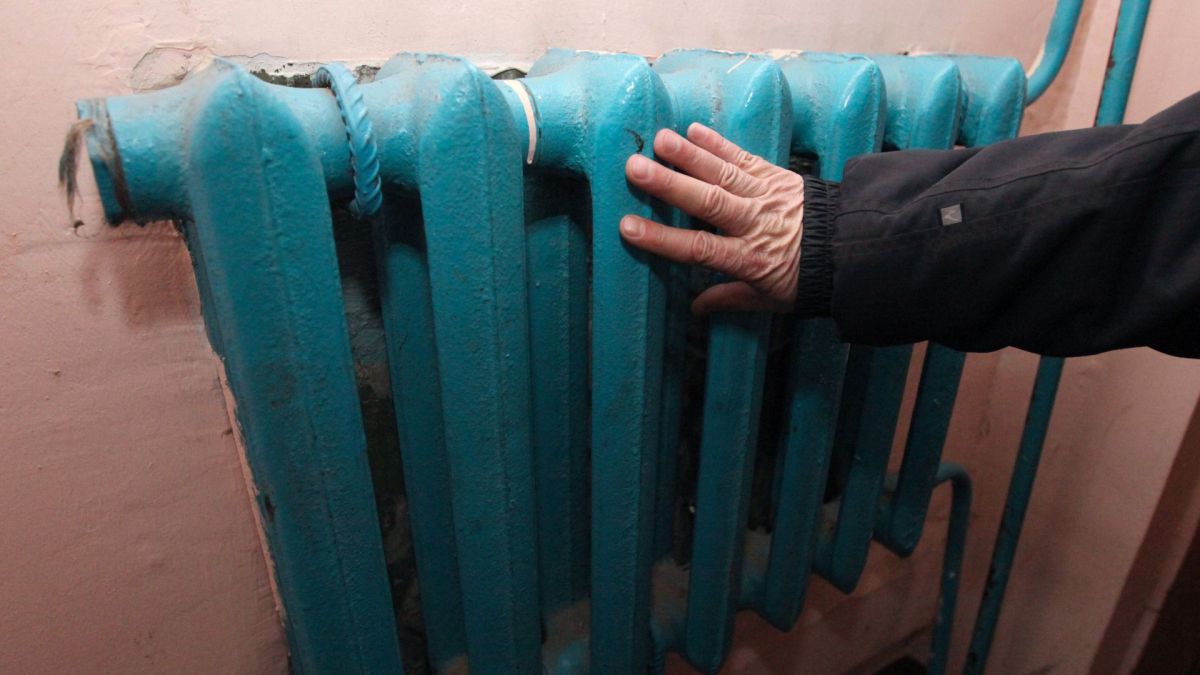 Кабмин Украины в обход Рады остановил выплаты городам на восстановление жилья и тепла