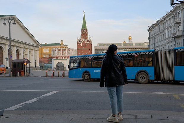 Песков: Путин и Трамп обсуждали возможность трехсторонней встречи РФ, Украины и США