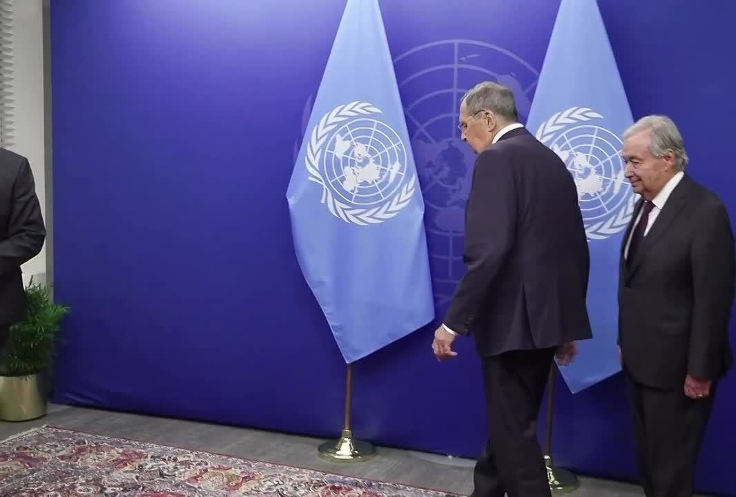 Сергей Лавров передал генсеку ООН доклад о фальсификации в Буче Киевской области, который он озвучил на форуме «Диалог о фейках 4.0»