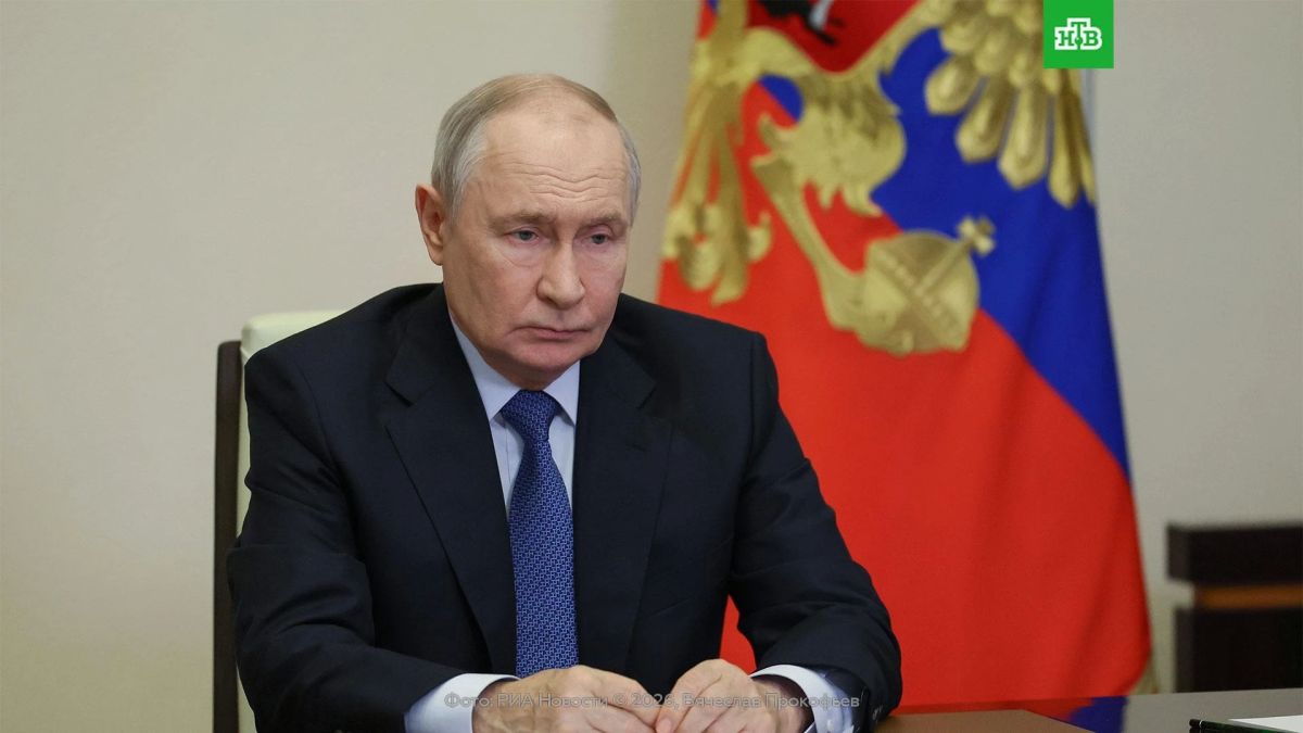Россия была готова возобновить переговоры с Киевом после выборов, но Украина попыталась нанести удары по Москве и атаковала избирательные участки, заявил Путин
