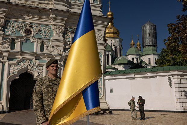 Депутат Журова: Трехсторонние переговоры России, США и Украины зависят от желания Киева