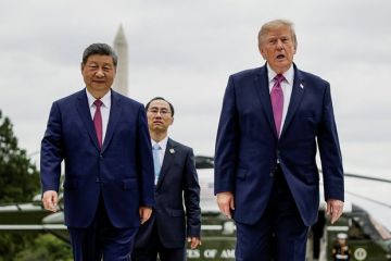 Трамп и Си Цзиньпин обсудили Украину и Ближний Восток