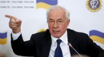 Экс-премьер Азаров изложил сценарий для достижения мира на Украине