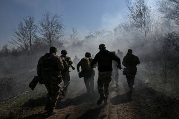 Бойцы «Севера» взяли в плен военного ВСУ при попытке сделать фото с украинским флагом
