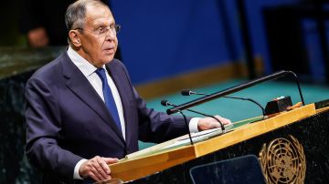 "В мире нет другой страны, кроме Украины": Лавров рассказал, чем отличились в Киеве
