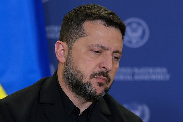 Азаров обвинил Зеленского в двойных стандартах из-за убийства монаха в Польше
