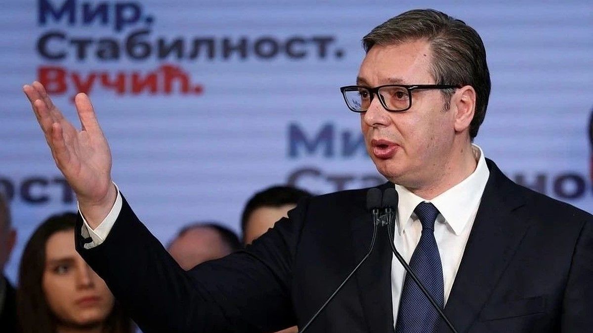 Вучич связал попытку цветной революции в Сербии с непринятием санкций против РФ