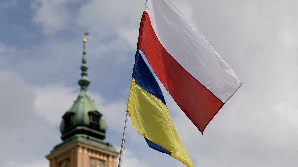Права украинских беженцев хотят ограничить в Польше: в чем причина