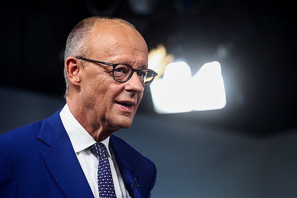 NZZ: Политика Мерца в отношении Украины подрывает его позиции