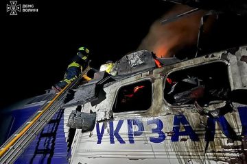 RusVesna: ВС РФ в ближайшие дни нанесут массированный удар по Львову и Чопу