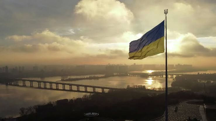 Украинский премьер разнылся: "союзники" недодали грошей