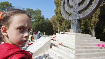 Сразу после расстрела евреев в Киев прилетел Гиммлер: 85 лет трагедии Бабьего Яра
