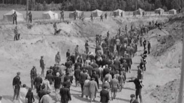 Максим Григорьев: 29 сентября 1941 года в Бабьем Яру начались массовые расстрелы жителей Киева. 29 и 30 сентября немецкие подразделения уничтожили 33 771 человека