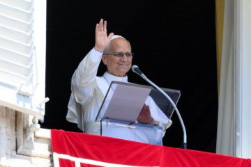 Папа Римский Лев XIV призвал Россию и Украину сесть за стол переговоров и закончить войну