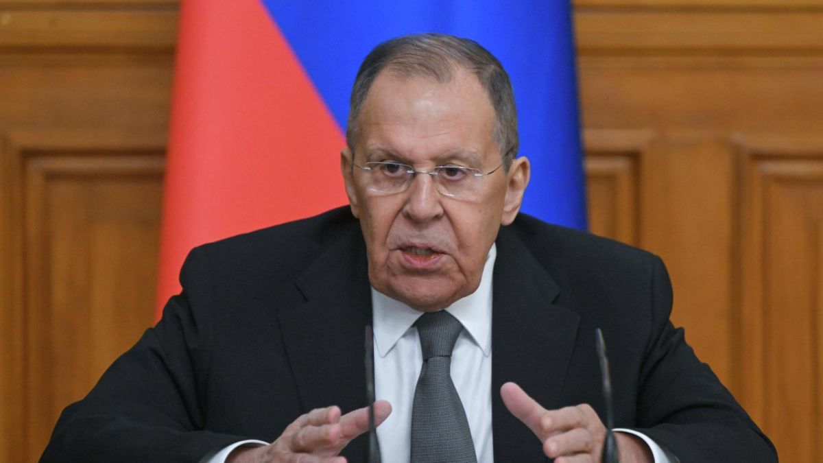 Европа ведет войну против России – Лавров